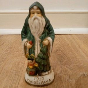 Heilig-Meyers 1910 Yugoslavia Santa Figurine (Vintage)